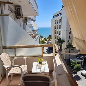 Sara-el Seaside Apartment